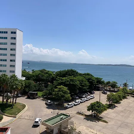 Edificio El Nuevo Conquistador *